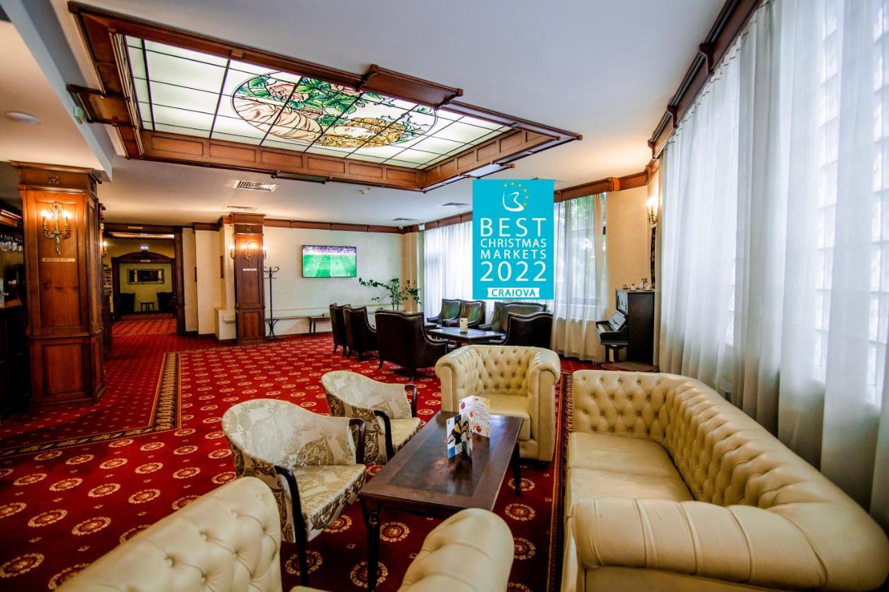 Hotel Golden House Крайова Екстериор снимка